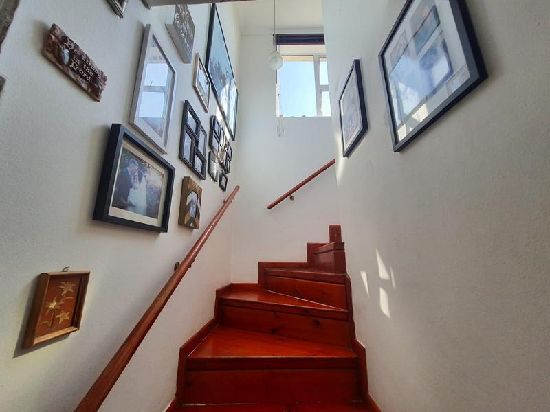 2 Bedroom Property for Sale in Gordons Bay Western Cape